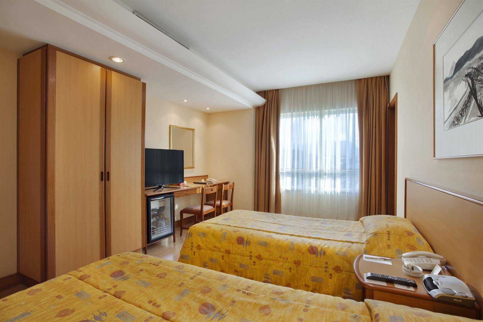 Windsor Asturias Hotel